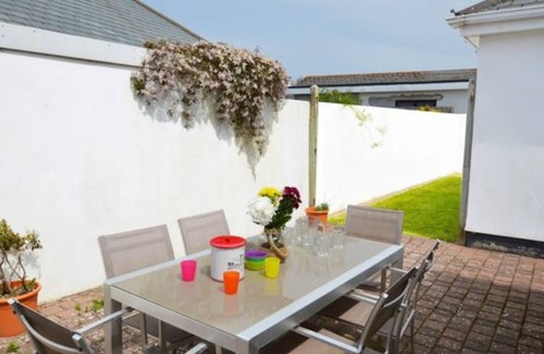St Merryn House | A beautiful single-storey holiday home, fully equipped for children of all ages.