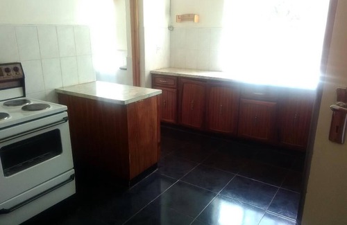 Bulawayo House | A beautiful spacious victorian house surrounded by a beautiful garden.