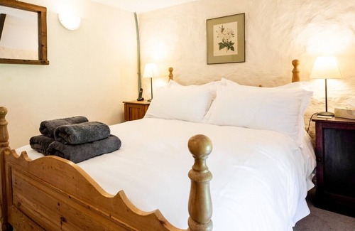 Moylegrove Cottage | A beautiful traditional cottage, nestled in the countryside..