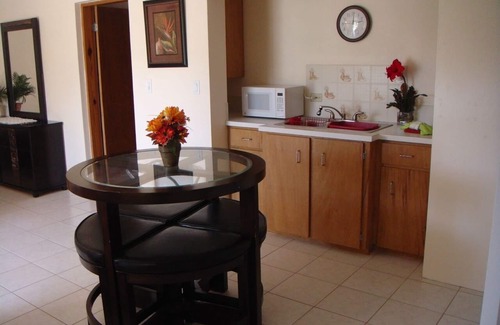 Warwick Apartment | A Bermudaful Experience In The Middle Of Paradise