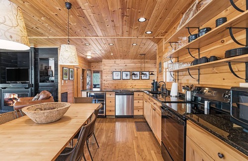 Bryson City Cabin | A Blessing- Near Nantahala Outdoor Center, Bryson City, NC