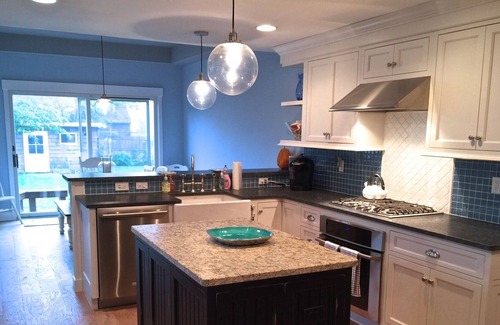 Avon House | A Block From The Beach, A Block From Town And Loads Of Room! Chic And Charming!