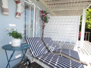 Simon's Town House | A Boat House