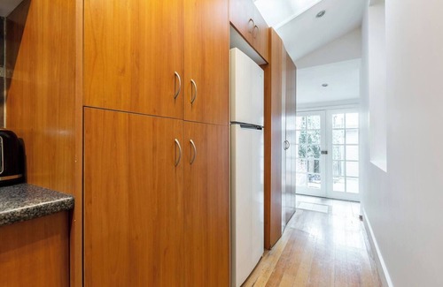 Carlton North House | A Carlton Classic Quaint Inner City Getaway