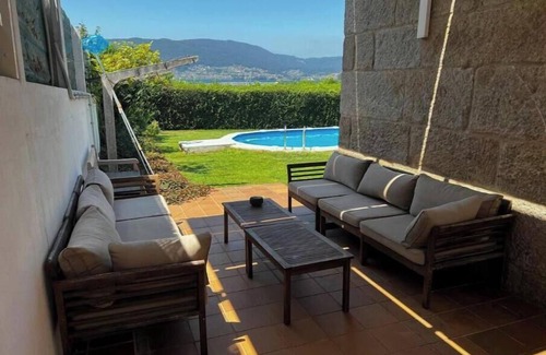 Redondela Ski Chalet | A Casa Da Praia.