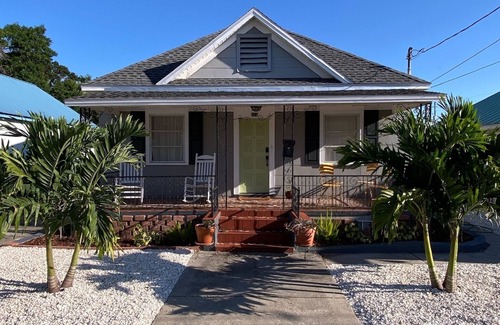 Tarpon Springs House | A charming 1905 bungalow in the heart of Tarpon Springs