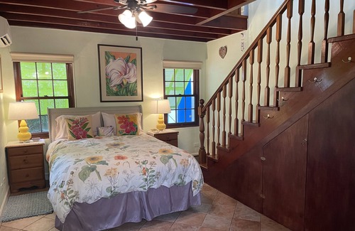 Southampton Villa | A Charming Bermuda Gem 🌸