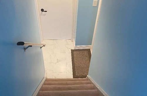 Durham Region Apartment | A Charming Cozy Nest! A Beautiful 1 BR Apartment in Oshawa.