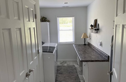 Hermann House | A Charming Home newly remodeled and furnished