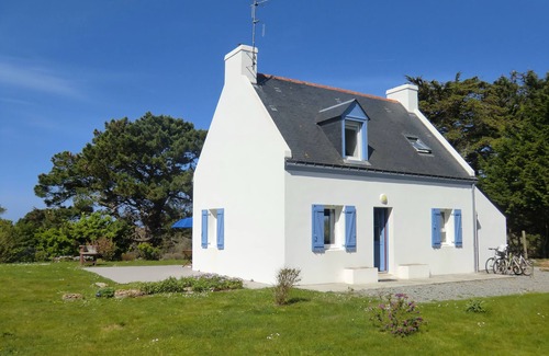 Groix House | A charming Ilian house combining comfort, location and functionality