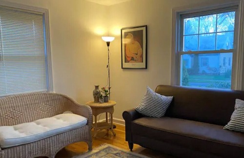 New Haven House | A charming place in an university neighborhood