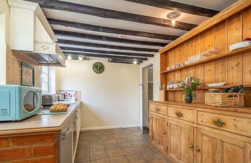 Sweffling Cottage | A charming Victorian cottage located in the peaceful village of Sweffling.