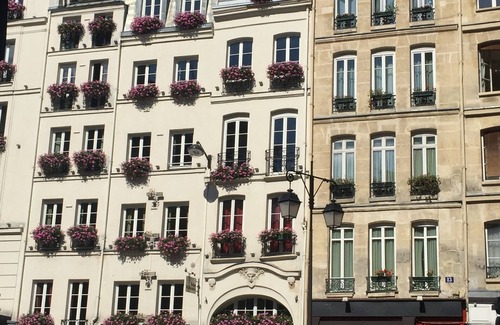 Odeon Apartment | A Charming XVII° Century Appartment at St Germain Des Pres