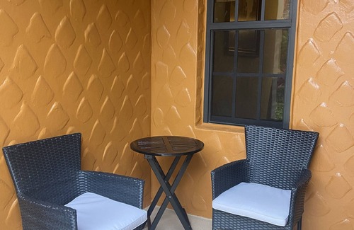 Ole House | A Coastal Chic Townhouse, Minutes from downtown Naples and Marco. A+ Resort!