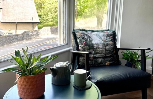 Buxton Apartment | A colourful corner in the heart of Buxton