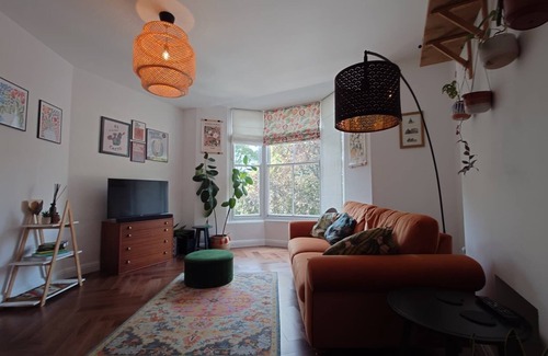 Buxton Apartment | A colourful corner in the heart of Buxton
