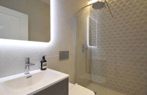 Colville Apartment | A Comfort Apartments