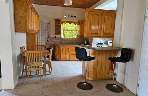 Calivigny House | A comfortable and relaxing 2 bedroom home in Grenada, 15 minutes to Grandansse.