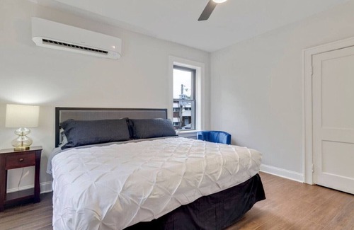 St. Louis Apartment | A Comfy Apartment. Great for Long Stays.