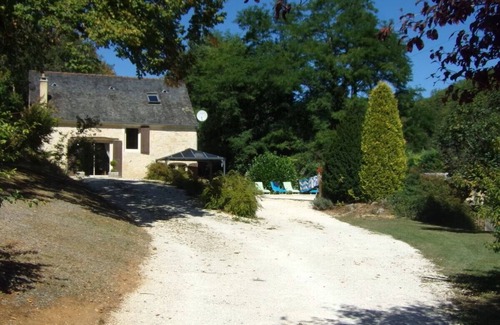 Salignac-Eyvignes House | A corner of paradise for an unforgettable stay: gastronomy, tourism, relaxation.