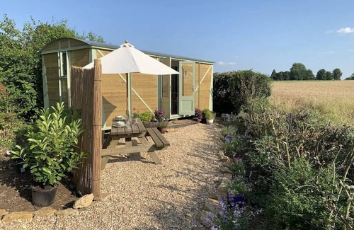 Broad Hinton Cottage | A Cottage and The Railway Carriage with use of a Natural Pool.
