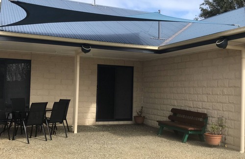 Bootawa Apartment | A Country Escape at Mt Mee