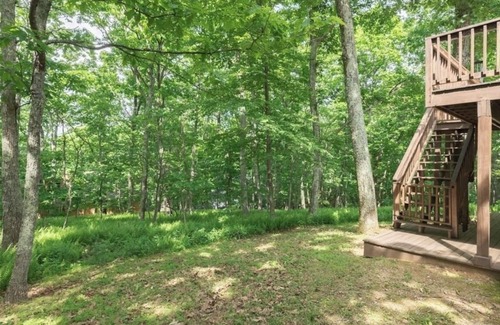 Wintergreen Cabin | A cozy cabin in the heart of Wintergreen!