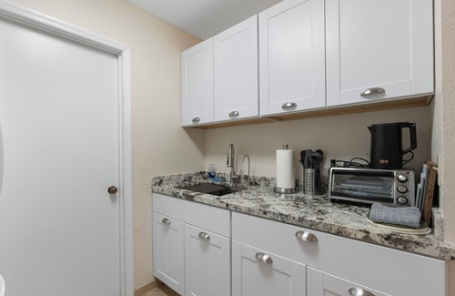 North Mountain Apartment | A cozy casita in Moon Valley-Phoenix w/Patio & BBQ