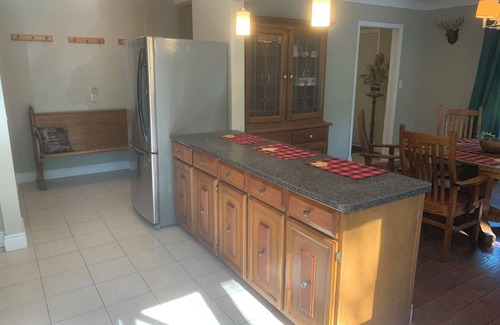 Kingston House | A Cozy Country House - Family Sized w/Game Room and Large Property!