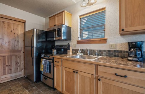 Dover Bay House | A cozy Dover Bay retreat near the lake - ideal for adventurers, paddlers, and anyone seeking a relaxing north Idaho escape!