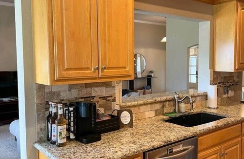 Jenks House | A Cozy Home, Great Location · South Tulsa
