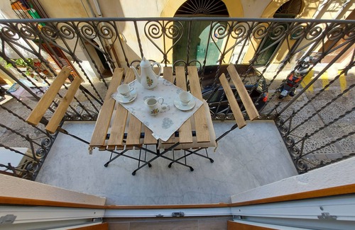Old Town Apartment | A cozy tiny apartment near the beach in Cefalù