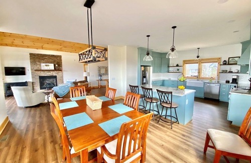 Fleetwood House | A Deer Haven - Fleetwood, NC