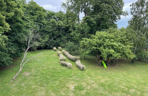 Monnerville House | A delightful country house for children, parents and grandparents!