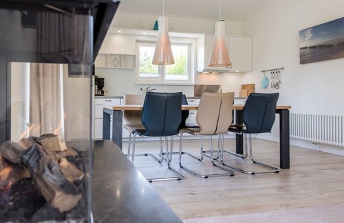 Municipality of Ameland House | A detached home Loundje located on the grounds of Klein Vaarwater in Buren.