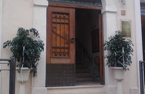 Centro Storico House | A Dip into the 18th Century: Charming Stay in Our Historic Villa