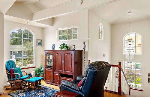 Marine Terrace House | A Dolphin Dreams by the Sea