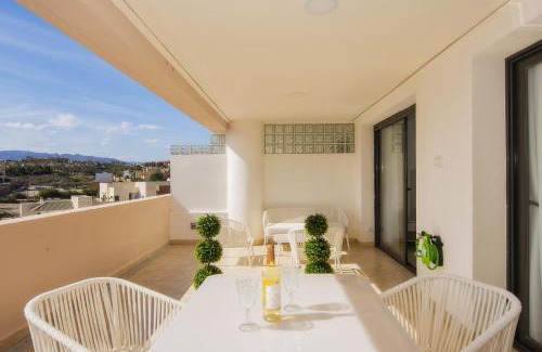 Vera Apartment | A Estrenar con Terraza Piscina y Parking Gratis