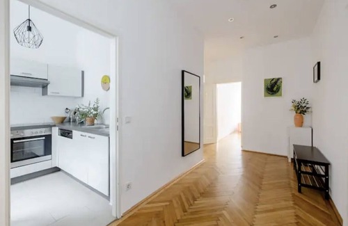Rudolfsheim-Funfhaus Apartment | A family apartment close to Schönbrunn Castle