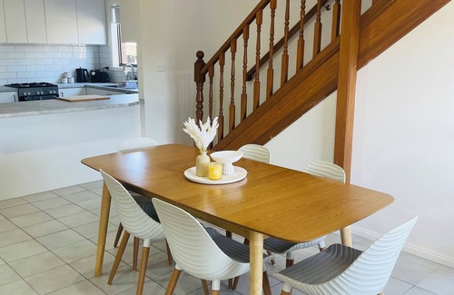 St Leonards House | A family friendly beach getaway, 5 mins from the beach and brand new boat ramp!