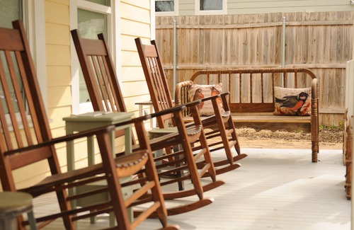 New Braunfels House | A Family Friendly Tuber's Paradise Walk to Wurstfest