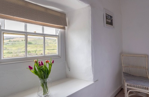 Feetham House | A fantastic cottage, w/free wifi, secure bike storage, stunning views & a stones throw from the pub