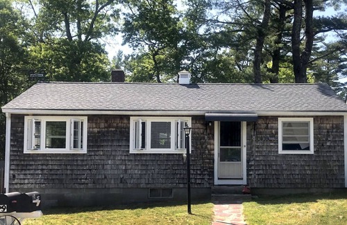 Buttermilk Bay House | A few minutes drive to the Beach!
