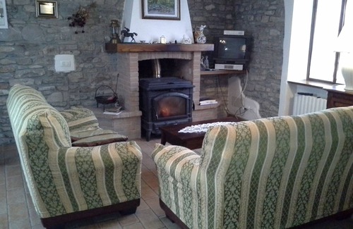 Vernasca Other | A FINE 2 BEDROOM STONE HOUSE IN EMILIA