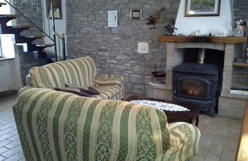 Vernasca Other | A FINE 2 BEDROOM STONE HOUSE IN EMILIA