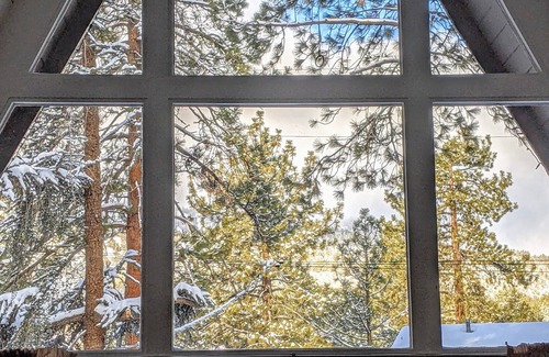 Wrightwood Cabin | A-Frame, Fireplace, Views, Dog Friendly, EV