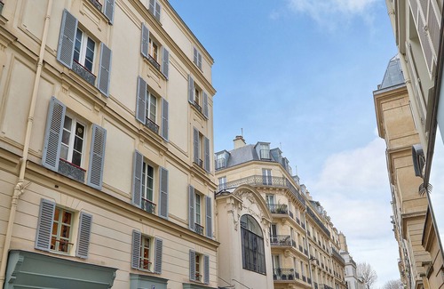 Saint-Thomas-d'Aquin Apartment | A French Chic 1-BDR Apartment in Saint Germain