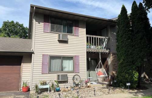 Oshkosh Apartment | A full 2-bedroom apt with free WiFi, AC in Oshkosh- a short distance to EAA!