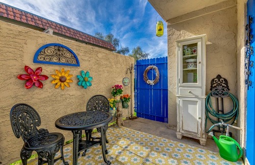 The Lakes House | A+Gem in a GREAT location!nIncludes clubhouse w/heated pool, gym, pickleball!