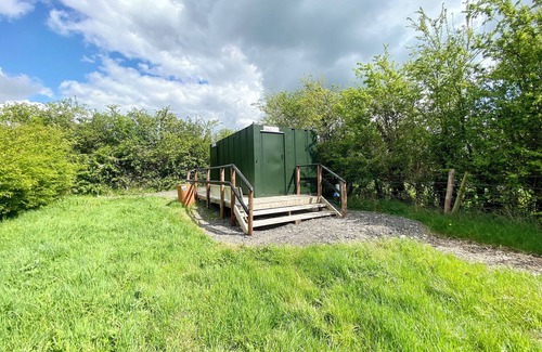 Cricklade Cottage | A glamping experience for the whole family.